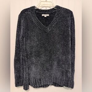 Orvis Charcoal Knit Sweater
